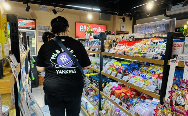 用實力滿足各方面的需求，怡佳仁零食店品牌不讓你失望！