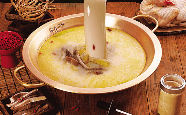 鞍山開火鍋加盟店，這樣服務(wù)顧客好評多！