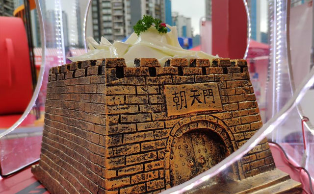 來重慶吃朝天門火鍋，享受舌尖上的非遺盛宴