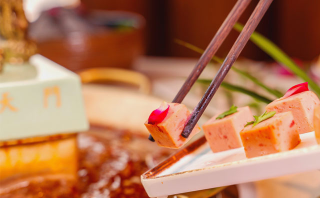 火鍋店遇到投訴該如何正確處理？