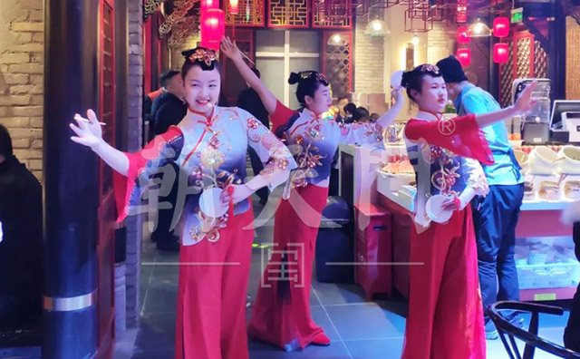 成都火鍋加盟店如何通過服務打動顧客的心