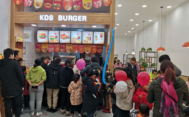 你和財(cái)富自由的距離，就差一個(gè)快樂(lè)星漢堡