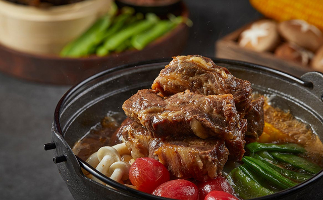 新國潮鹵滋味筋牛哥全牛鍋從牛頭吃到牛尾，全牛盛宴也許剛剛開始