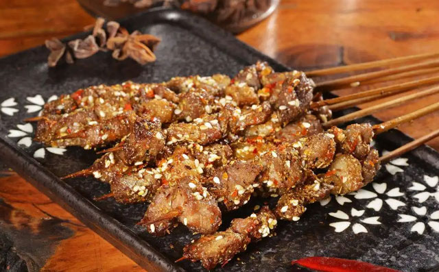 新手想開好燒烤店，這幾個方面是關(guān)鍵