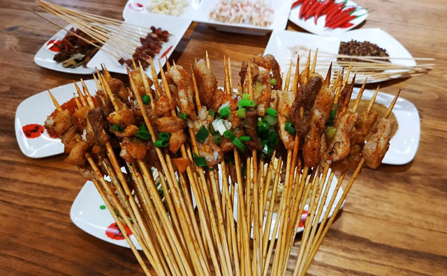 冬天燒烤店就不掙錢了對吧，還真不是這么回事