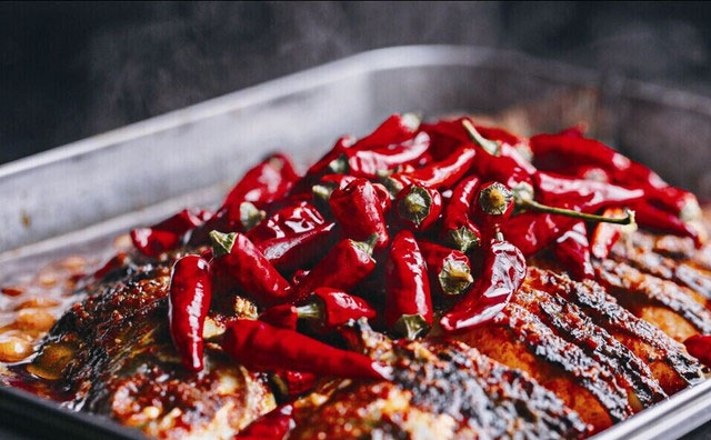 現在開烤魚店過時了嗎