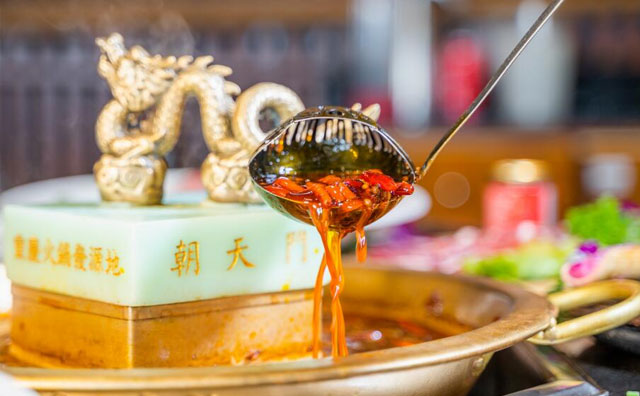 火鍋店如何鞏固老客戶并開發(fā)新客源？