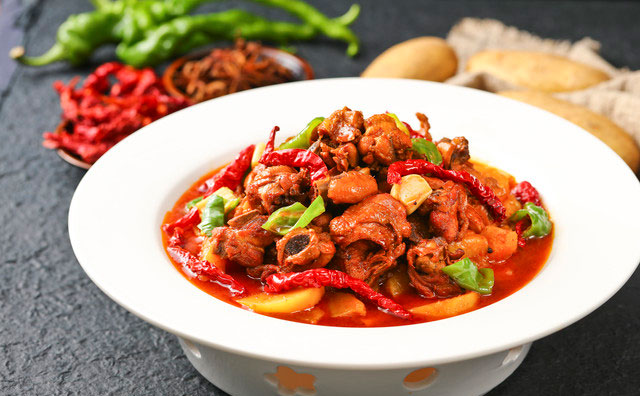 開(kāi)大盤(pán)雞店怎樣選址，過(guò)來(lái)人的經(jīng)驗(yàn)傳授給你