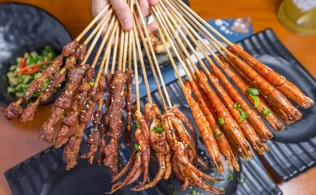 燒烤店怎么才能經(jīng)營得很好，這幾招或許可以幫到你