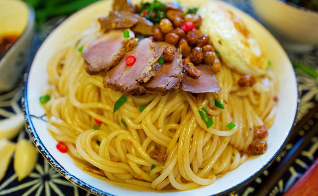 鹵粉小吃店怎樣才能開起來，運用這些輕松開店