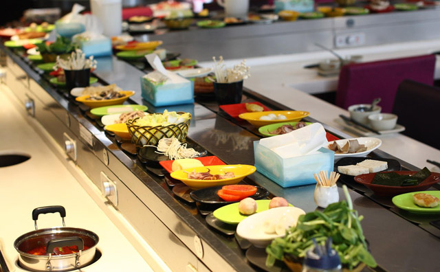 旋轉(zhuǎn)小火鍋怎么經(jīng)營生意好，生意好的店都是這樣做