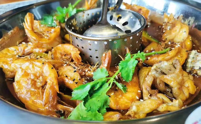 蝦火鍋店一定要加盟嗎？告訴你加盟與自創(chuàng)的區(qū)別