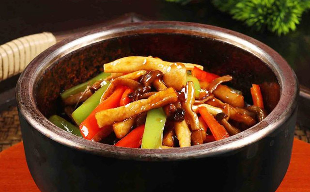 自己開餐館應(yīng)該怎么做，新手開餐館步驟都在這里