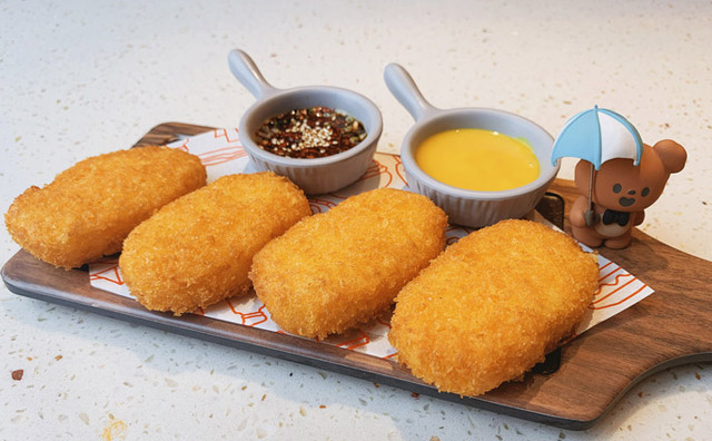 怎樣經(jīng)營(yíng)好一家有特色的炸雞店，這三點(diǎn)需要了解