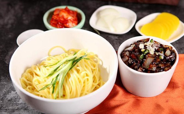 如何成功開(kāi)面館店？這三點(diǎn)必須做到位