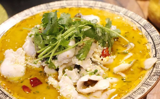 酸菜魚(yú)很多人都做錯(cuò)了，教你正宗做法湯汁濃白魚(yú)片嫩滑