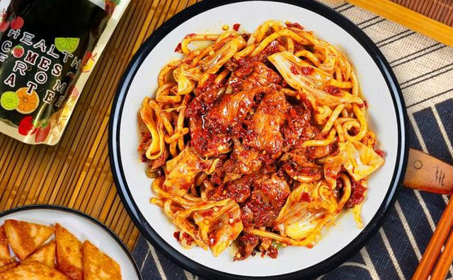 90后創(chuàng)業(yè)開西式快餐店，經(jīng)營策略有哪些