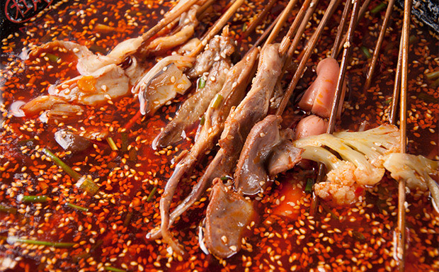 串串香為什么會火，年青人為什么鐘情串串香