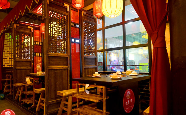 一家餐飲店如何合理地分配餐飲的股份？