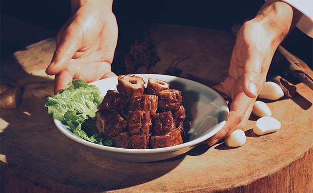 《中華餐飲 城市創(chuàng)新報(bào)告》發(fā)布 《中華餐飲 城市創(chuàng)新報(bào)告》發(fā)布