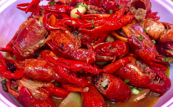 開(kāi)小龍蝦店一個(gè)月倒閉了，是什么原因呢