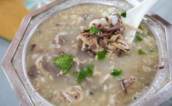 羊雜湯一碗多大利潤，賣羊湯可以一個人干嗎?