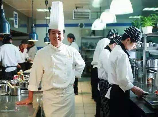 廚師如何在前廳巡臺(tái) 廚師如何在前廳巡臺(tái)