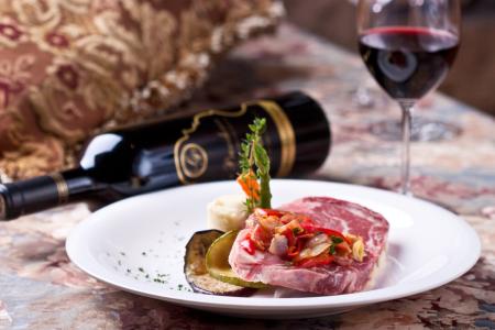 西餐與中餐的區(qū)別都有哪些？