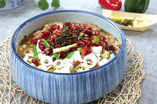 餐廳服務(wù)員在推銷菜品時(shí)要做哪些準(zhǔn)備 餐廳服務(wù)員在推銷菜品時(shí)要做哪些準(zhǔn)備