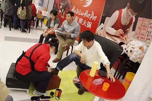 海底撈免費(fèi)擦皮鞋 海底撈免費(fèi)擦皮鞋