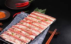 10月份餐飲收入增速年內(nèi)首次轉(zhuǎn)正，豬肉價(jià)格下降2.8％