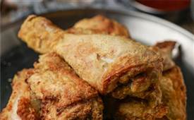 在大學(xué)城附近開一家炸雞店，有哪些優(yōu)勢(shì)？