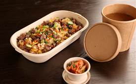 五一假期餐飲消費需求強勁釋放，部分餐廳排隊等位超過1000桌