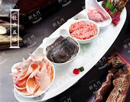 火鍋內臟菜品，除了毛肚鴨腸，還有肥腸也經(jīng)典