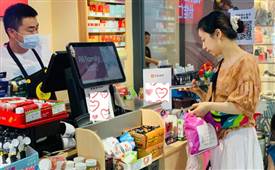 食品行業(yè)新增千億市場(chǎng)，網(wǎng)紅國(guó)潮怡佳仁零食店加盟再度崛起