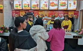 身未動(dòng)，心已遠(yuǎn)，那就快來(lái)快樂星漢堡吧！